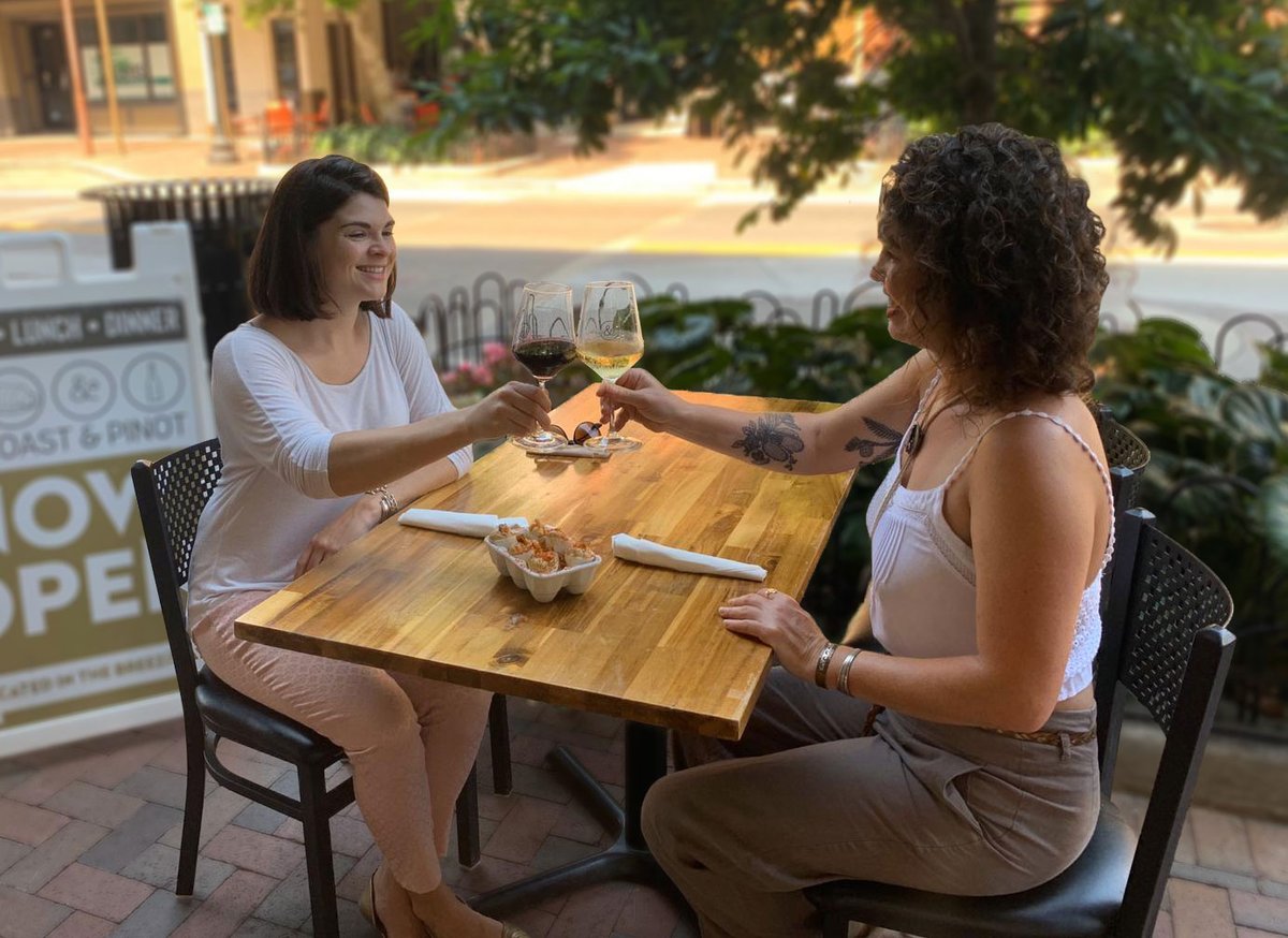 PotRoastPinot's tweet photo. It's Thursday and that means #HappyHour lasts all night!

Tag your friends and make come see us tonight from 5PM - 9PM for good times, good vibes and great people.

Featured wines by the glass are just $5, featured cocktails are $5 and draft beers are $4.

#DowntownPensacola https://t.co/pKY81DGgDQ