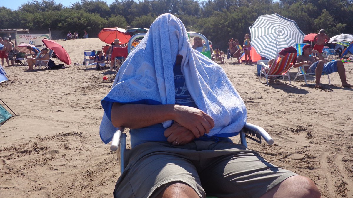 inmivavi's tweet photo. Todo indica que el 2021 no será de playa, una pena porque la pasaba tan bien #sinplaya #MardelTuyu https://t.co/DdKPlCHuJA