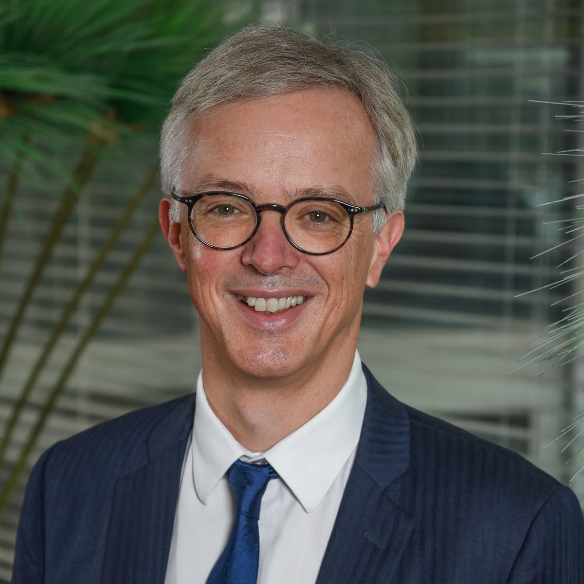 Fondacoeur's tweet photo. Nouvelle gouvernance à la Fondation Cœur et Artères. Le Pr. Xavier Jouven est confirmé comme Pdt du C. de Surveillance et @DrHulot_PARCC est nommé Pdt du Directoire.
Le siège social de la Fondation est installé à Paris, à l’hôpital européen Georges Pompidou. https://t.co/5UvwbMtzU1
