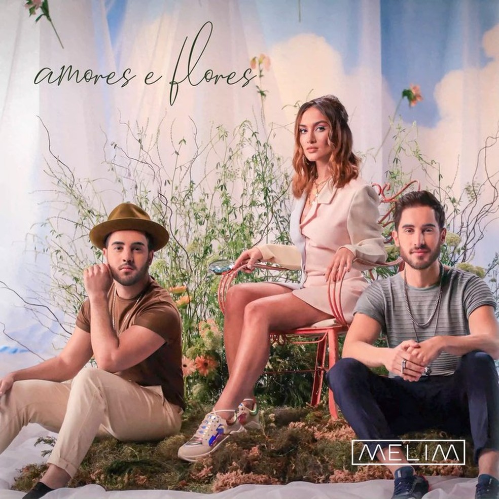 Malibu_Studios's tweet photo. O último lançamento do @melimoficial foi produzido pela gente! Já conferiu o som "Amores e Flores"? 🌺 #MalibuStudios #AmoresEFlores https://t.co/ayczu7Rg2r