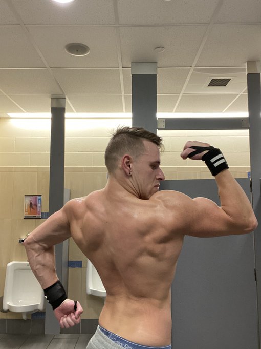 Thirsty Thursday Muscles 😏💪🏼🔥 https://t.co/Uqk5GWzauV<a href="/tag/beastmode"class="tags"><span>#beastmode</span></a><a href="/tag/flex"class="tags"><span>#flex</span></a><a href="/tag/hustle"class="tags"><span>#hustle</span></a><a href="/tag/mensphysique"class="tags"><span>#mensphysique</span></a><a href="/tag/ironaddict"class="tags"><span>#ironaddict</span></a>