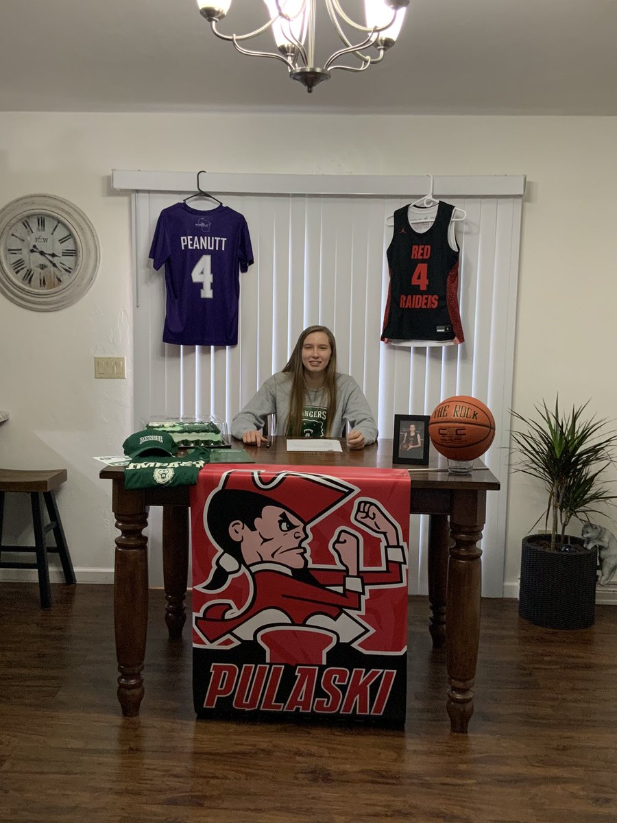 Congratulations to Sheridan Flauger for signing her National Letter of Intent today to continue her basketball career at UW-Parkside! We could not be more proud of her! Good luck on your journey! <a href="/FlaugerSheridan/">Sheridan Flauger</a> <a href="/RangersWBB/">Parkside Women’s Basketball</a>