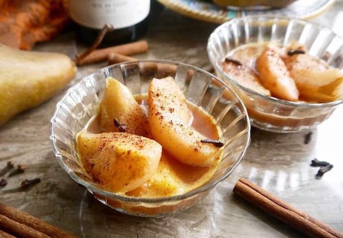 PerchanceToCook's tweet image. I make these Poached Pears in Red Wine and Orange Juice every year for both Thanksgiving and Christmas. Not only do these make your house smell amazing, but they taste SO good alongside roast turkey, mashed potatoes and stuffing. 

perchancetocook.com/spiced-poached…