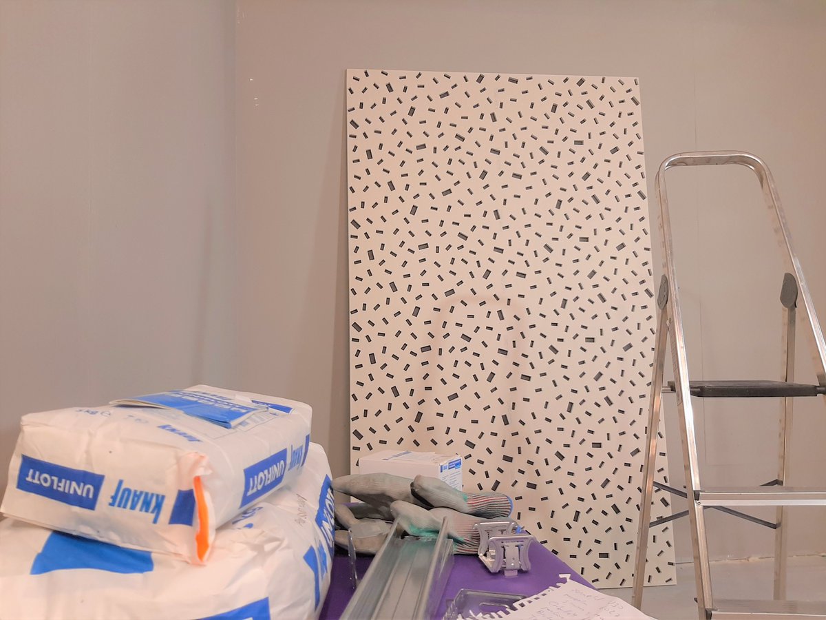 Bricocrack's tweet photo. Si quieres aprender a instalar un techo suspendido de absorción acústica, ¡no te pierdas nuestro tutorial del viernes 😉! Con los sistemas para placas de yeso laminado de @knaufes
#tutorialesbricocrack #techoscleaneo #cleaneoakustik #pyl #hazlotumismo #techosknauf https://t.co/a7Ek9zemAV