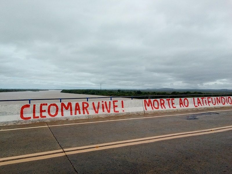 jornaland's tweet photo. Pichações exaltam memória do dirigente camponês Cleomar Rodrigues e convocam o boicote a farsa eleitoral
Leia mais: https://t.co/2TiT5ZQwKR
#AND #Cleomar #LCP #LutaPelaTerra https://t.co/83CWe11rEJ