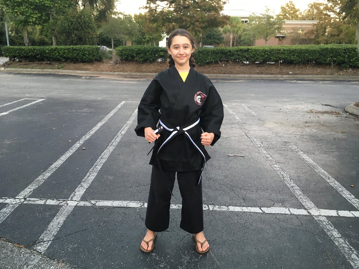 prny_pc's tweet photo. Scoliosis Specialty Center of #Charleston proudly shares.
Ella's new black belt ranking!
#scoliosisstrong #ScoliosisAwareness  #PhysicalTherapy #AIS #Scoliosis #SchrothMethod #ScoliosisSpecificExercises #JuvenileScoliosis #cureAIS #KnowledgeIsKey https://t.co/S5unyHEgEz