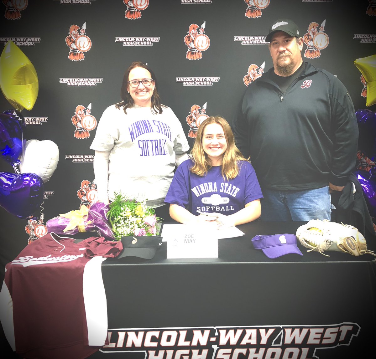 ZoeMay2021's tweet photo. So happy to be signing today and can’t wait to continue to be a Warrior @WinonaStateSB and a part of @WinonaStateATH. Thank you, to everyone who has helped me throughout the years to get to this point. @Jmay7777  @lwwsoftball @BatbustersChiJP @Dvc42C @jparrott3 @amfvt28 @Amay9917 https://t.co/l1T3MREa25