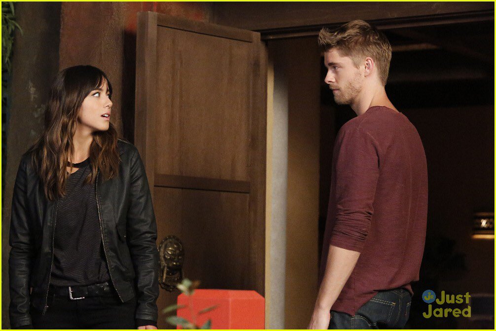 Agent_Static's tweet image. Lincoln Campbell:

-Canon/Non-canon
- SS with @AgentDaisy_ 
-Open to crossovers
-NSFW/SFW
-21+
-DMs are open
-Like and RT for me please