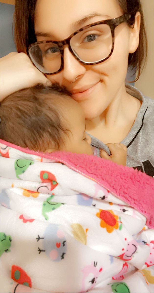 heymannarryn's tweet photo. my sleepy girl π΄π€
+ side of her chemotherapy treatment is non-stop naps on mommy while she gets her chemo.
#AriaSimone #mommysbaby #cancersucks #cancerwarrior #leukemia #ALL https://t.co/68Iza3BYnK