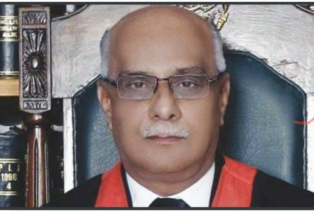 ydakp_official's tweet photo. Sad News
The Chief Justice KPK Waqar Seith Sb is no more with us. Another victim of covid
INA LILAHE WA INANILAHE RAJEOON
May his soul be rest in peace ameen ! https://t.co/wyBai82Fqc