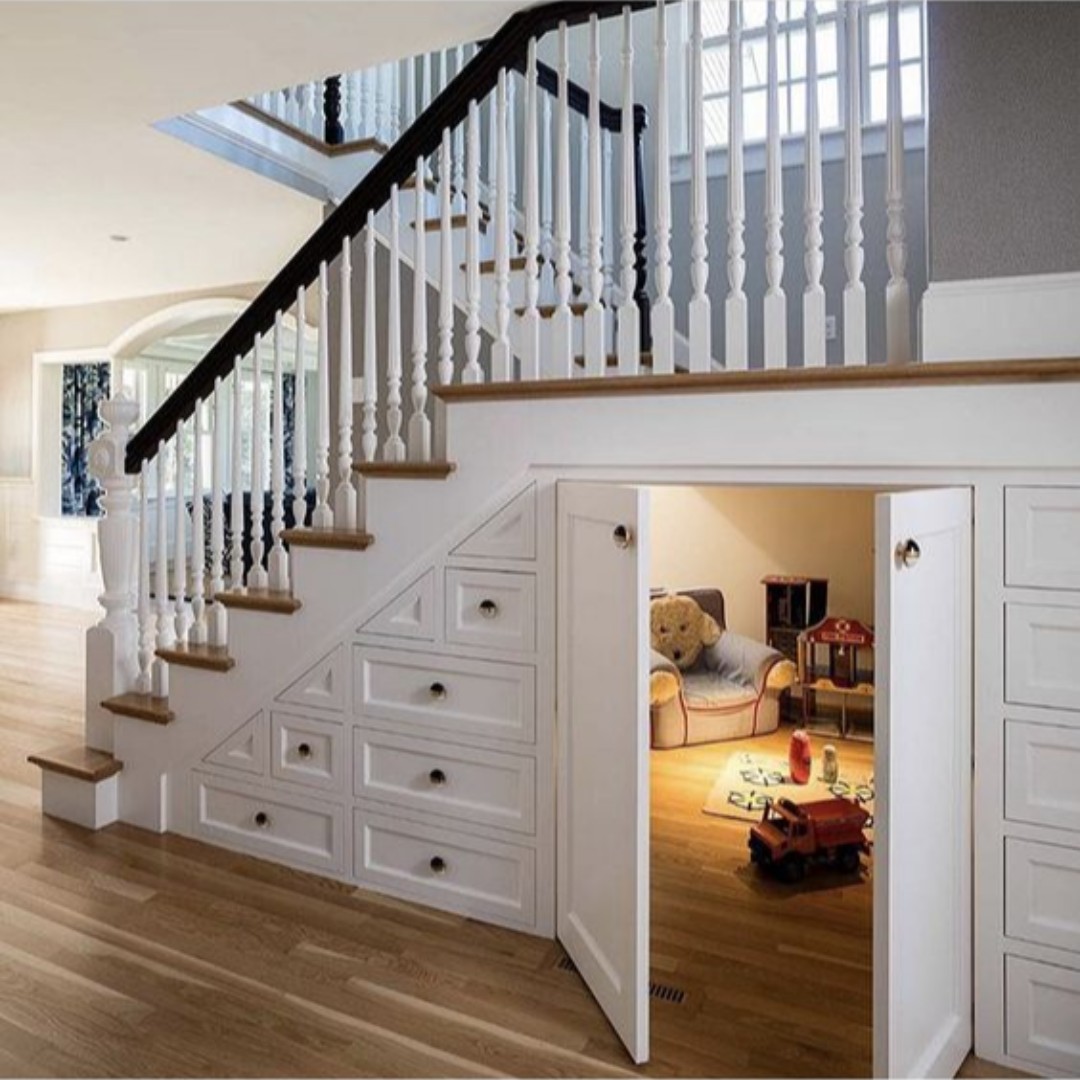 RobandJerel's tweet photo. A secret playroom. I think kids would love this, how about you?

#jerelrichart #utah #homes #kids #secretrooms #playroom #realestate https://t.co/1WLxwgPiKy