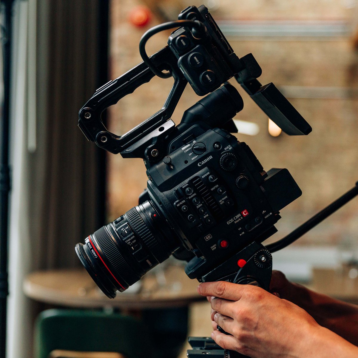 audiotreemusic's tweet photo. Audiotree is looking for experienced videographers and audio engineers in the DC, LA, Nashville, and Philly markets. Tag a friend who would be interested, and send an email with your resume &amp; reel to media@audiotree.tv! https://t.co/rZJRXuT5ma