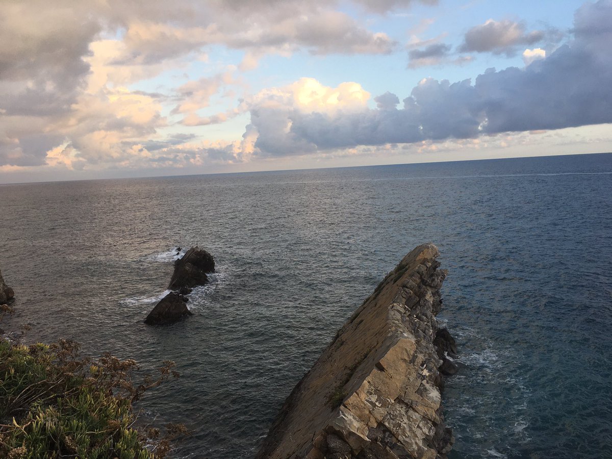 nunziomauri's tweet photo. #passeggiando #spianataborgoperi #galeazza #incompiuta #molodioneglia #semplicemente #imperia 🏃🏻♂️ https://t.co/cNhaROEOOH