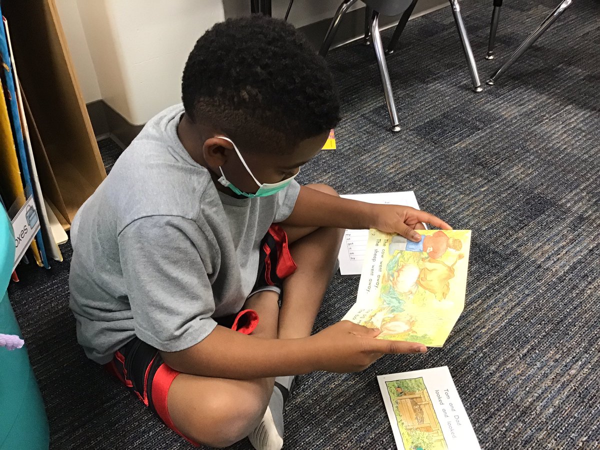 FES Library tweet media