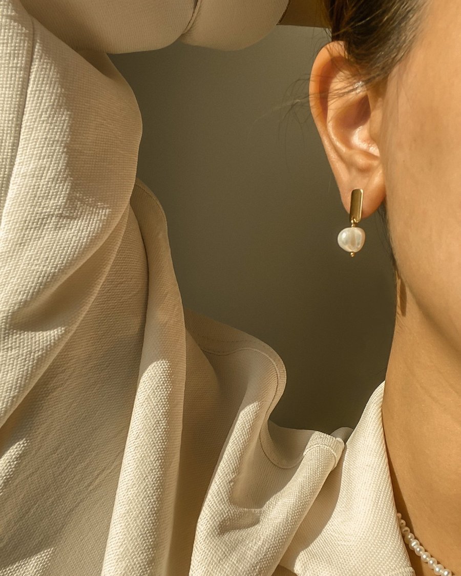 shopbuzzbetter's tweet photo. @midorijewelry Gorgeous handmade #demifine #jewelry based in Toronto. The shop describes "Midori symbolizes the eternal #gratitude and #kindness that we show towards both #nature and one another, just as she has shown to us..."
See more at https://t.co/4KZZPI8yoY  https://t.co/U6b5W5CZN4