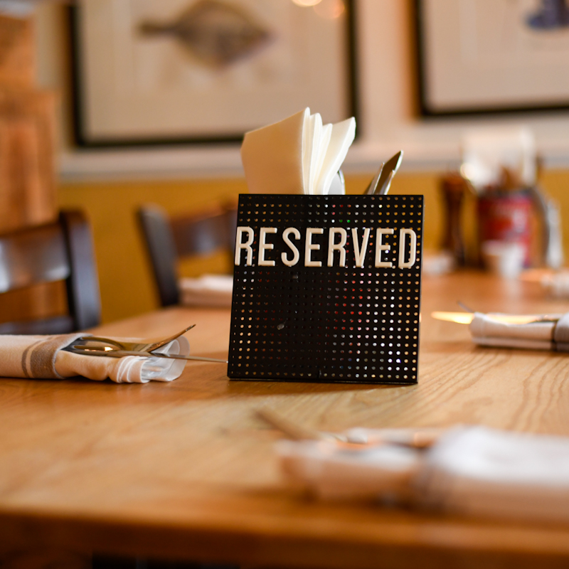 SankeysRTW's tweet photo. Don’t forget to reserve your table for December! 🍽️ We’re making some exciting changes to our Seafood Kitchen &amp; Bar so keep an eye out, and make a reservation via link in bio, or treat that special someone to a Sankey’s gift voucher this Christmas…

#seafoodrestaurant #kentpub https://t.co/J4ydMSZMSb