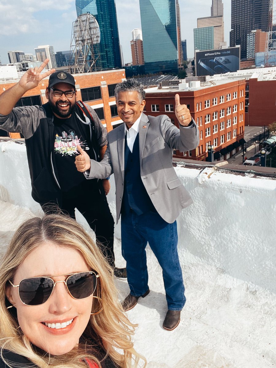 TanyaARagan's tweet image. I’m in @DallasWestEnd for a tour of @PurseBdgDallas! 🌞 Our new ED @Phillip_Honore &amp;amp; @itsemanlopez are taking over DDI Instagram today with EVERYTHING happening in @DallasWestEnd! Follow along: 👉instagram.com/downtown_dalla… #WildcatMgmt #LiveWorkPlay #WEACommunity #Mydtd