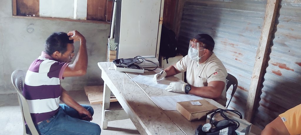 AlainAlvarezAg1's tweet photo. Brigada médica de sayaxché dando apoyo donde nos necesiten. Jornada médica Aldea La Caoba, Libertad.@BSayaxche @AnaGuajiritasoy @ConsulcubaGuat @DrGiammattei @CubacooperaGt https://t.co/QNBNXLSzjV