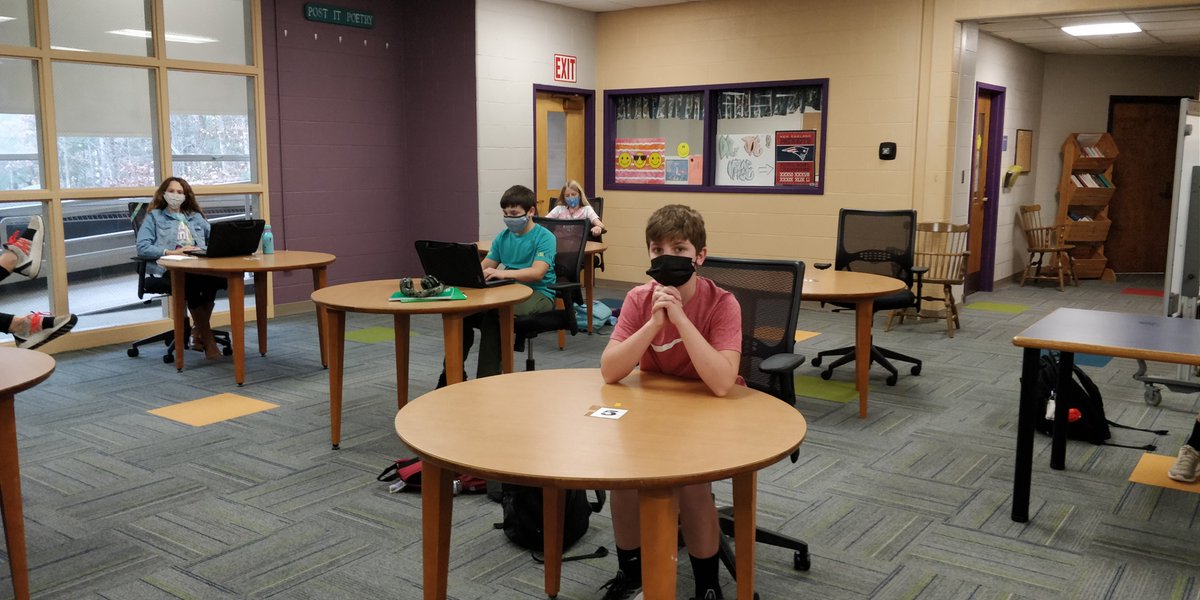 UxbWhitin's tweet photo. The students and staff are loving the new chairs in the library work area! They give the space a whole new "welcoming feeling" to everyone who uses the library!
#wisest.090418
#professionallooking
#comfytoo!
#readabook
@leanne_demarco @DrFrankTiano @UxbCurriculum https://t.co/6rWVbegVCH