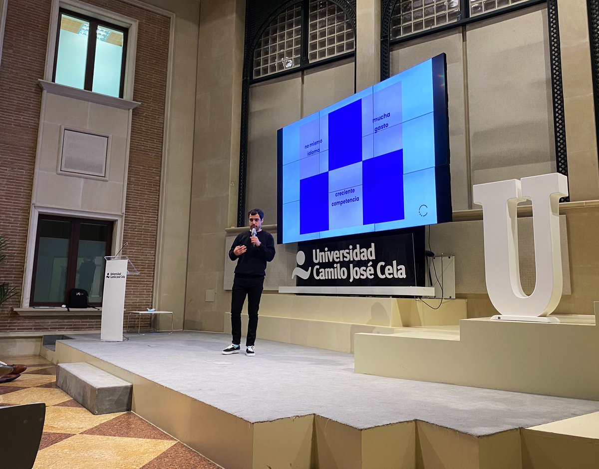 EdtechSpain_Org's tweet photo. #FOROINVERSIONEDTECH
Primer pitch presencial. Tano López presenta CAIRA, el software para la nueva generación, cuya misión es conectar el mundo de la educación con las empresas. https://t.co/QQubxoHB81