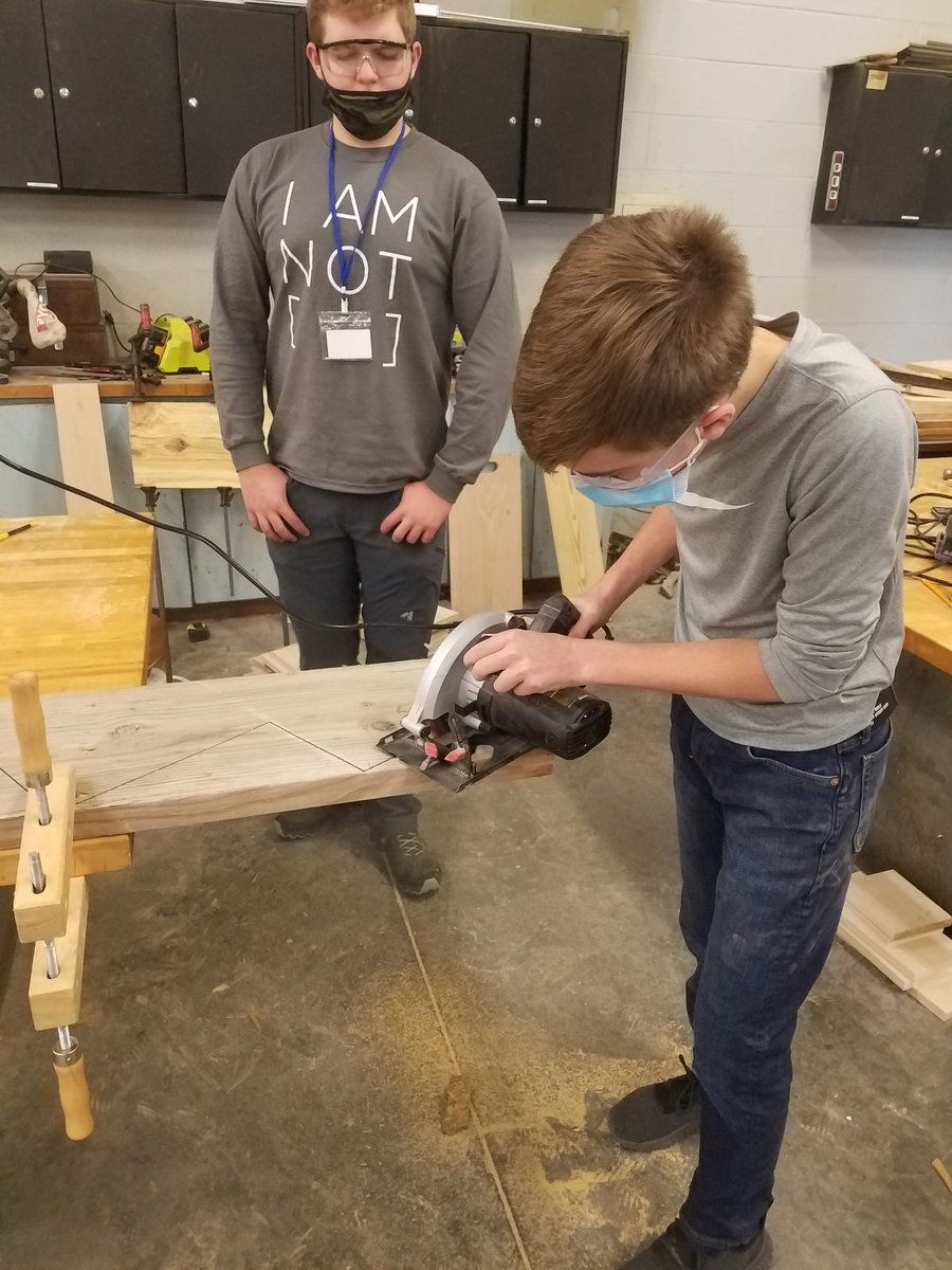 GeometryIn's tweet photo. Learning how to layout stairs and build them in GIC today. #ahstrojanfam https://t.co/h5ocwMq14e