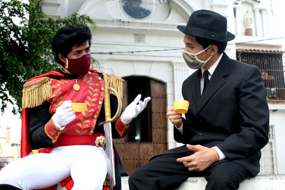 Juntos, como Simón José Antonio y José Gregorio, saldremos de esta pandemia y seguiremos construyendo la patria grande.

Usa tapaboca, antibacterial y lávate las manos, pero lo más importante es #QuedateEnCasa