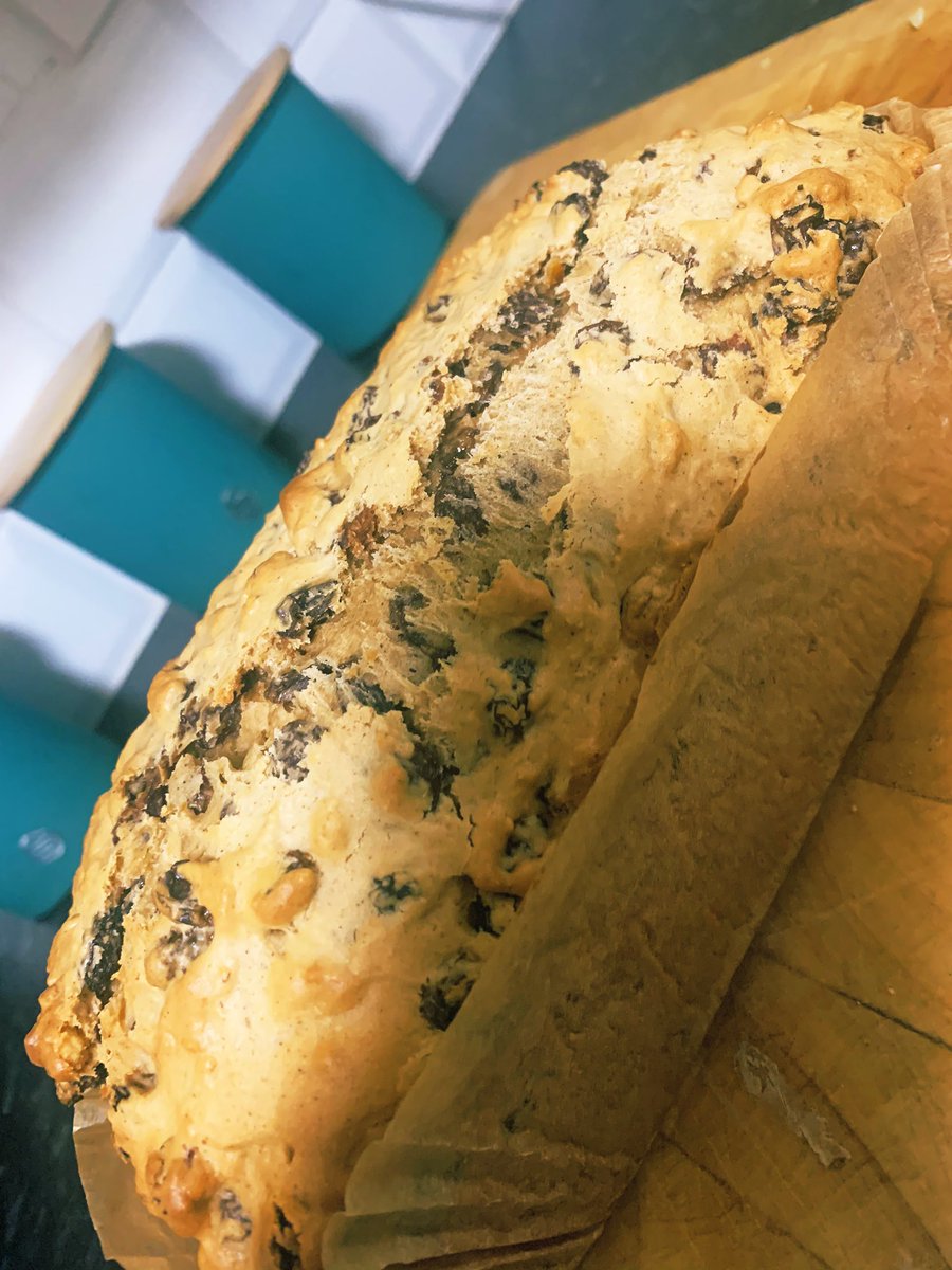 teah34's tweet photo. I need to stop making cakes or I need more will power so I don’t eat them #barabrith #morepracticeneeded #baking #nosoggybottom https://t.co/LKw7n72H30