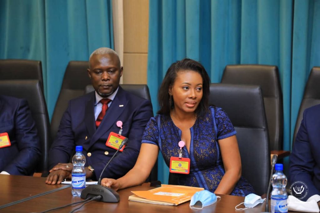 Presidence_RDC's tweet photo. #RDC 12.11.2020|#PalaisdelaNation
Consultations présidentielles 
Le Chef de l'État, Félix-Antoine Tshisekedi Tshilombo s'est entretenu avec les membres de l’Union de la Diaspora. https://t.co/UuX7MQzxnt