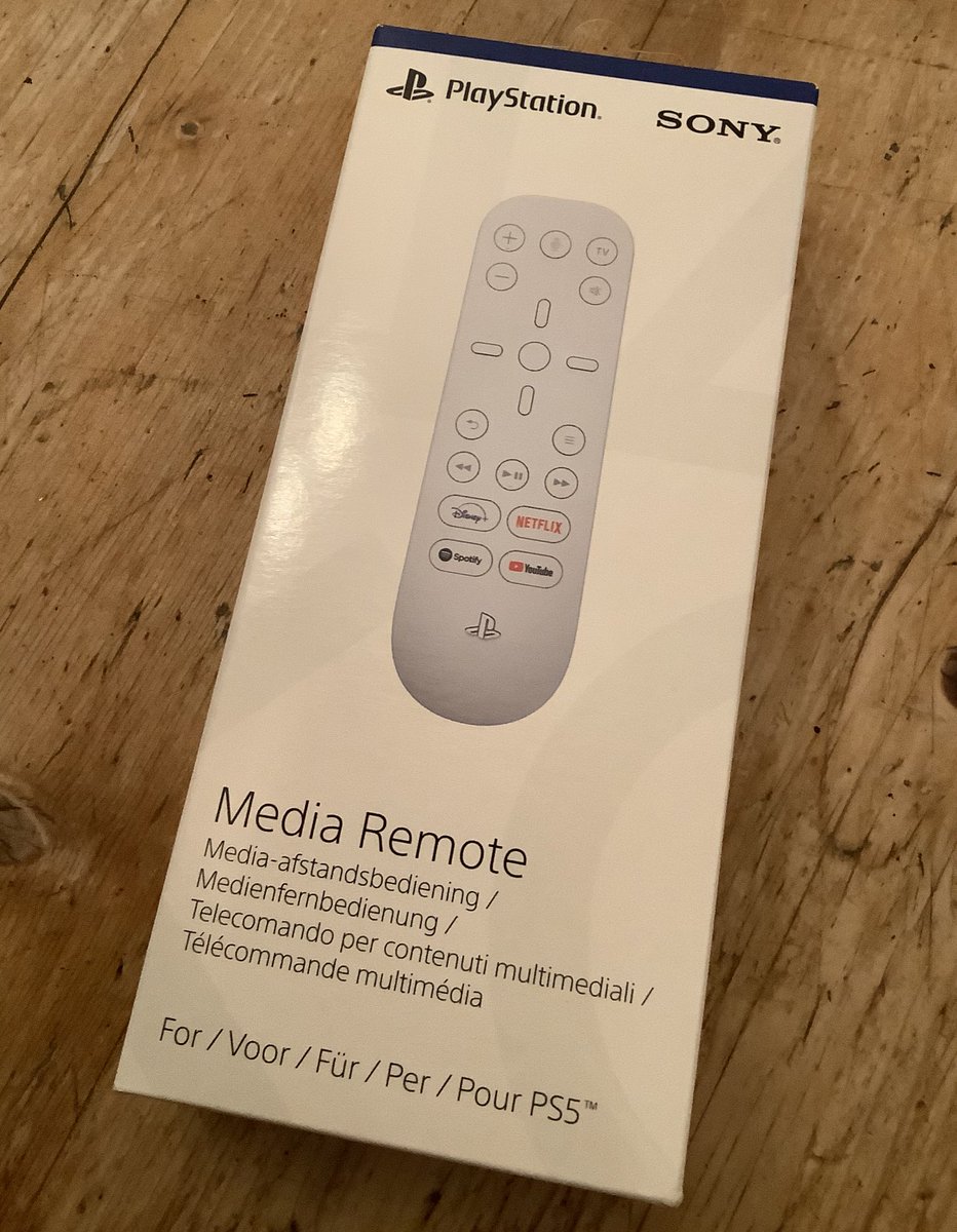 Rachel_Doyle72's tweet photo. Santa, aka the Yodel delivery man has just delivered my PS5 remote control 😁
I can spending a whole week just looking at it now as my Console won’t be here until 19th!!! 🤪
#PS5 #PlayStation5 #PlaystationRemote 👌🏼 https://t.co/2CreRGdbJ8