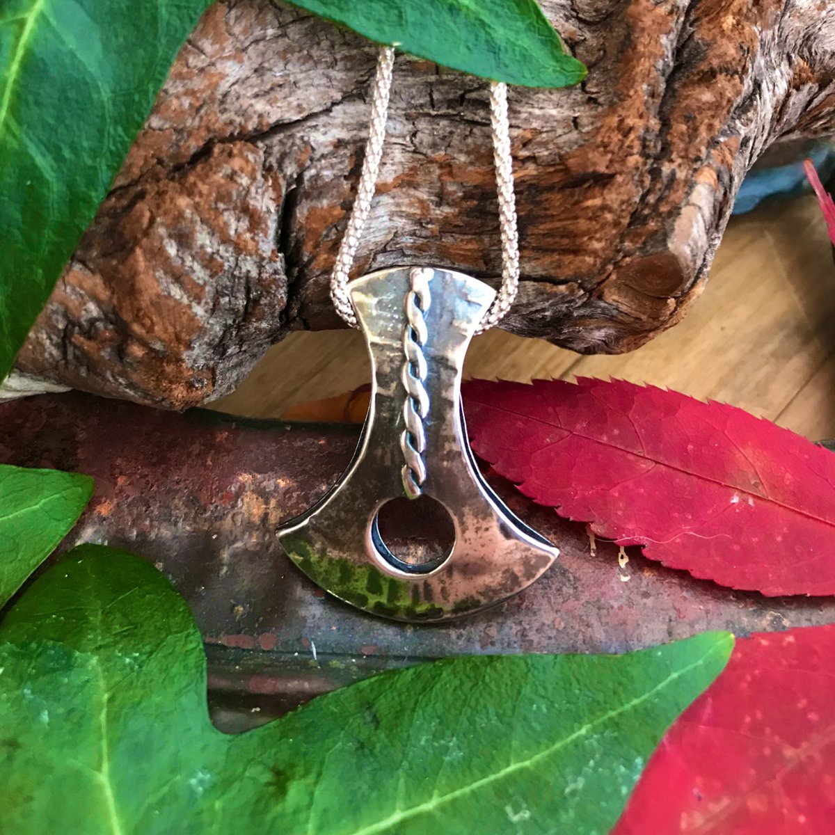 banshee_silver's tweet photo. In Ireland prehistoric tools 🛠 made from stone uncovered in more recent times, were thought to be the work of the #fairies .
#irishfolklore #irishmythology #dúchas #archaeology #axehead #flint #flinttools #madeinireland🍀 #metalsmith #metalsmithsociety @stgeorgesbelfast https://t.co/hjF8sRTT83