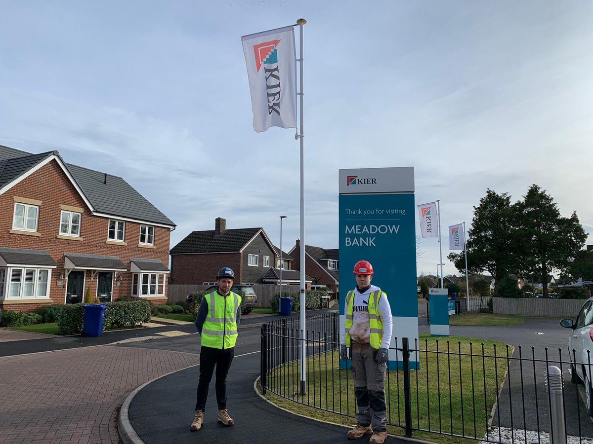 ALenchBuilders's tweet photo. Today we Welcome Brandon Lowe to the A Lench Team!

Here he is ready for action on site with Joel Ward Contracts Manager. Best of Luck and welcome on-board Brandon! 

#Apprenticeship
#WelcomeOnBoard https://t.co/qAzbzgM3pf
