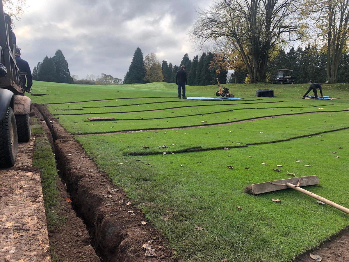 exetergcc's tweet photo. THE DRAINAGE WORK CONTINUES
The green staff have been carrying out drainage work on the 9th apron, this is phase 1 of our drainage improvement project on the 9th, with more to come.
#exetergolfandcountryclub #exetergolf #greenkeeper #greenkeepers #greenkeeping https://t.co/LSGkvZ2wMA