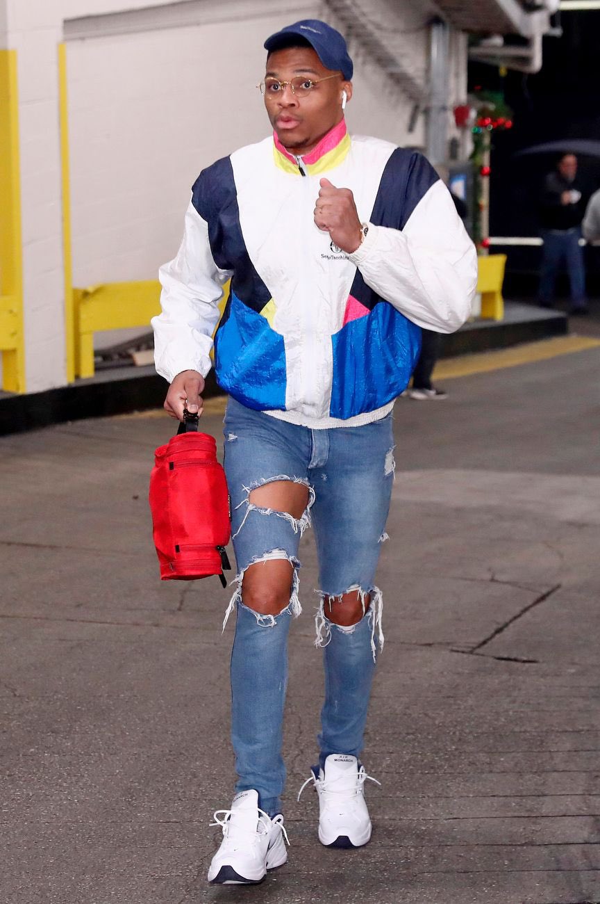 Happy birthday Russell Westbrook! Stay fresh 