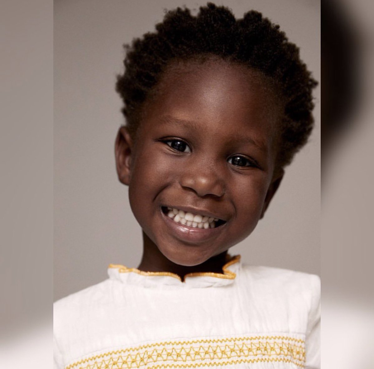 Fatou N Diaye J Adorrrre Une Petite Fille Noire Avec Ses Cheveux 4c Pour Mango Un Afro Libre Et Majestueux Pas Besoin D Avoir Des Tresses Plaquer Les Cheveux Ou Fatou N Diaye J Adorrrre Une Petite Fille Noire Avec Ses Cheveux 4c Pour Mango Un Afro Libre Et Majestueux Pas Besoin D Avoir Des Tresses Plaquer Les Cheveux Ou