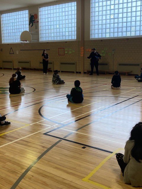 inkster_school's tweet photo. Congratulations to our Inkster School patrols for their 2nd place finish in Winnipeg School Division! Thanks to Michelle Gauthier, our crossing guard and out teacher supervisor Ms. McGregor ⁦@shemcg94⁩ ⁦@WinnipegSD⁩ https://t.co/33aaqSsP63
