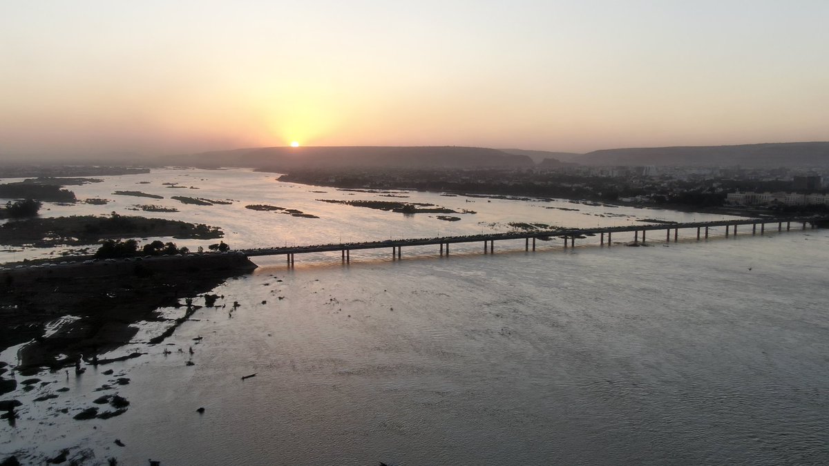 olivier_salgado's tweet photo. Couché de soleil sur #Bamako #BeautifulMali #Mali https://t.co/bB0KH1KGMe