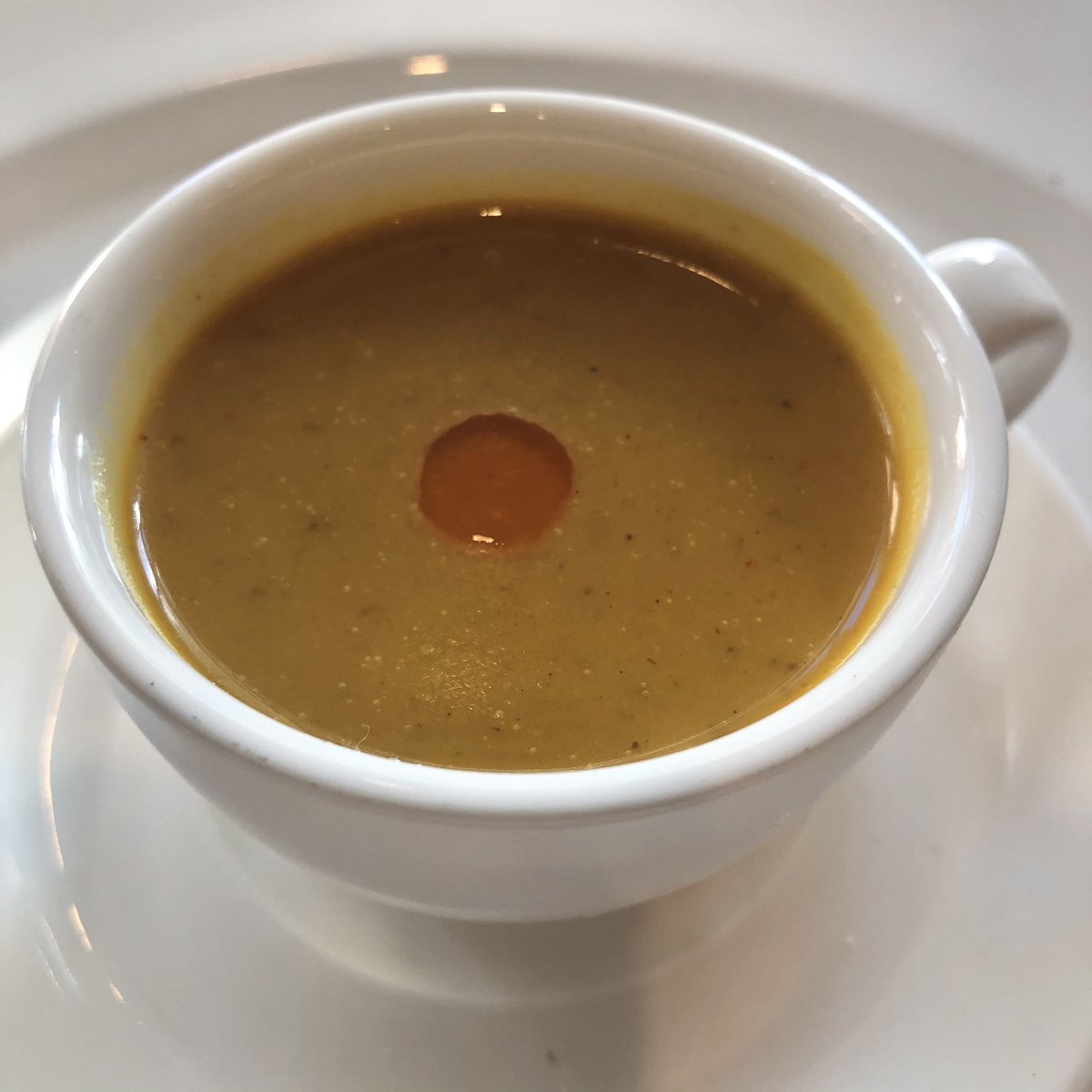 kmi_dc's tweet photo. Amuse Bouche, a little treat for your mouth! We like to start each meal off with a small taste from Chef Ajay. Rotating weekly, this week’s treat was a delicious lentil soup with chili oil.
#lentils #chilioil #amusebouche #smallbite #fallsoup #dcfoodies #karma #IndianCuisine https://t.co/0HFMd1Yc48