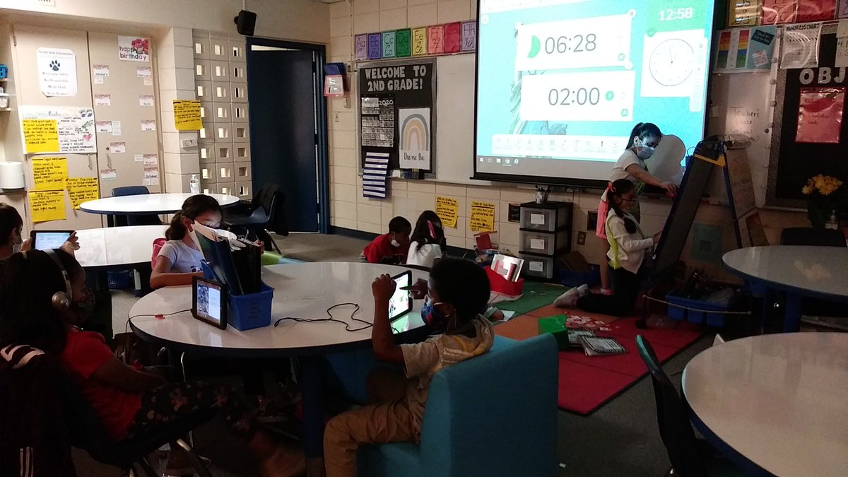 Mrsk_NBE's tweet photo. The beautiful sight of guided math in action! @HumbleISD_NBE @HumbleISD @LaylaDugas https://t.co/vsezg87VDf