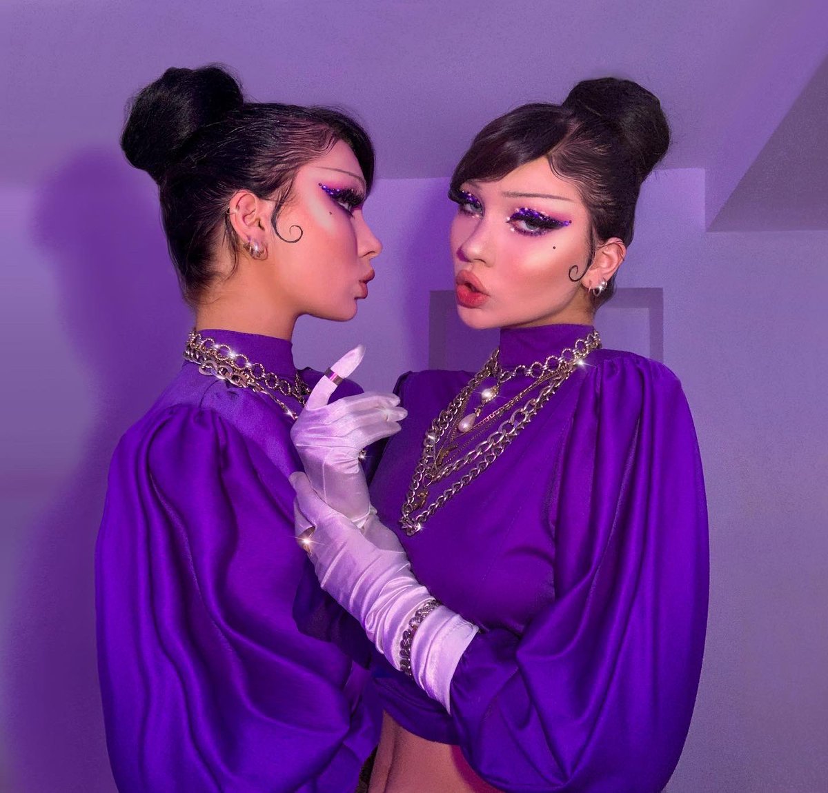 florencebeckel's tweet image. J’ai voulu mettre deux photos en une seule au final j’ai juste créé ma jumelle maléfique là mdrr