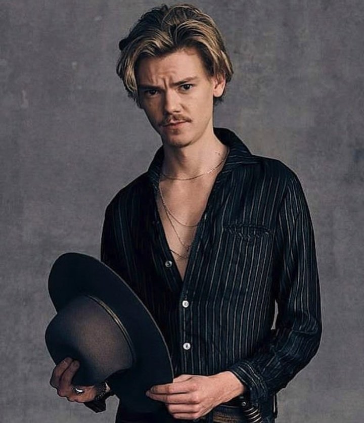 What Anya Taylor-Joy and Thomas Brodie-Sangster Learned from The