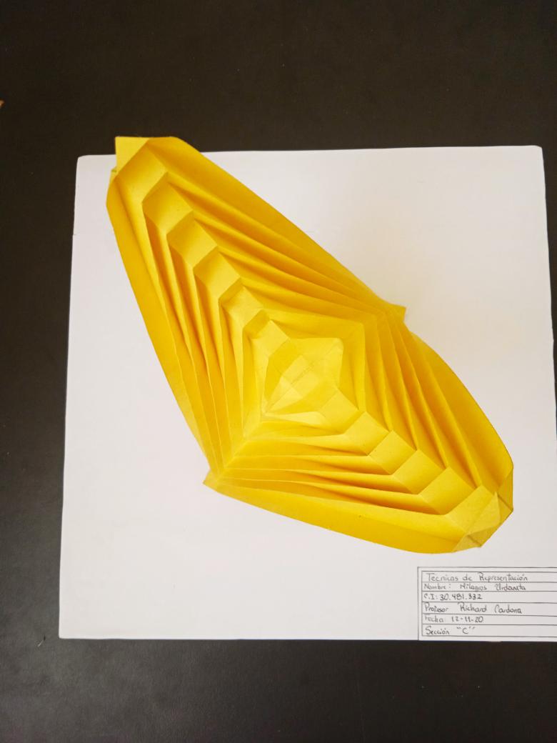 Milaarch1's tweet photo. #Entrega  #OrigamiArquitectonico #Maqueta #MedidaHojaDe40x40cm #SeccionC2020C #TecnicasDeRepresentacion #rjmc2020c @notiuru @arquitecturauru @cardonarichard  #milagrosurdaneta https://t.co/sFJH2TXFy8