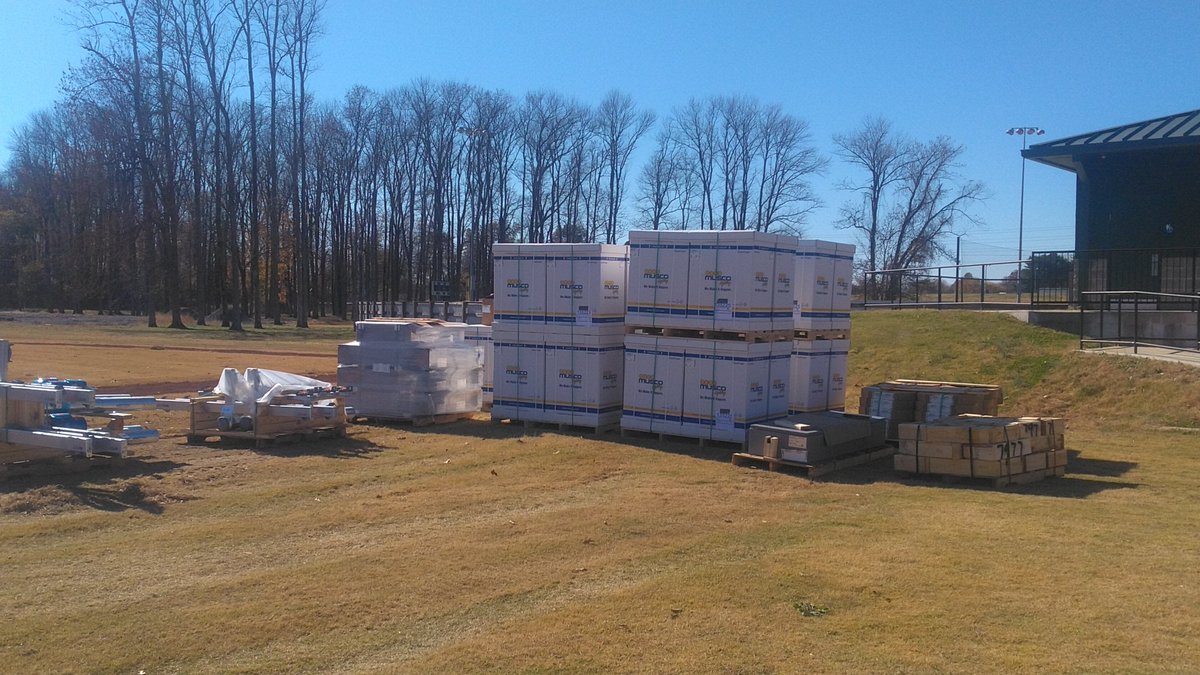 Field 4 &amp; 5 <a href="/MuscoLighting/">Musco Lighting</a> arrived today #LED #TheUC