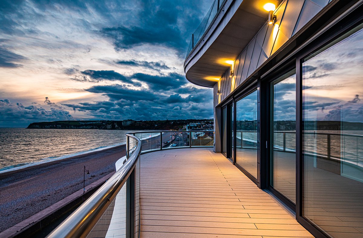 MMPropAwards's tweet photo. 🗣️| #MMPropAwards Judges on Seaton Beach, on the seafront at Seaton in Devon

"The judges commented on the high specification of the internal finish. It really is a marriage of quality, comfort and design." https://t.co/EYomsQV4cr
