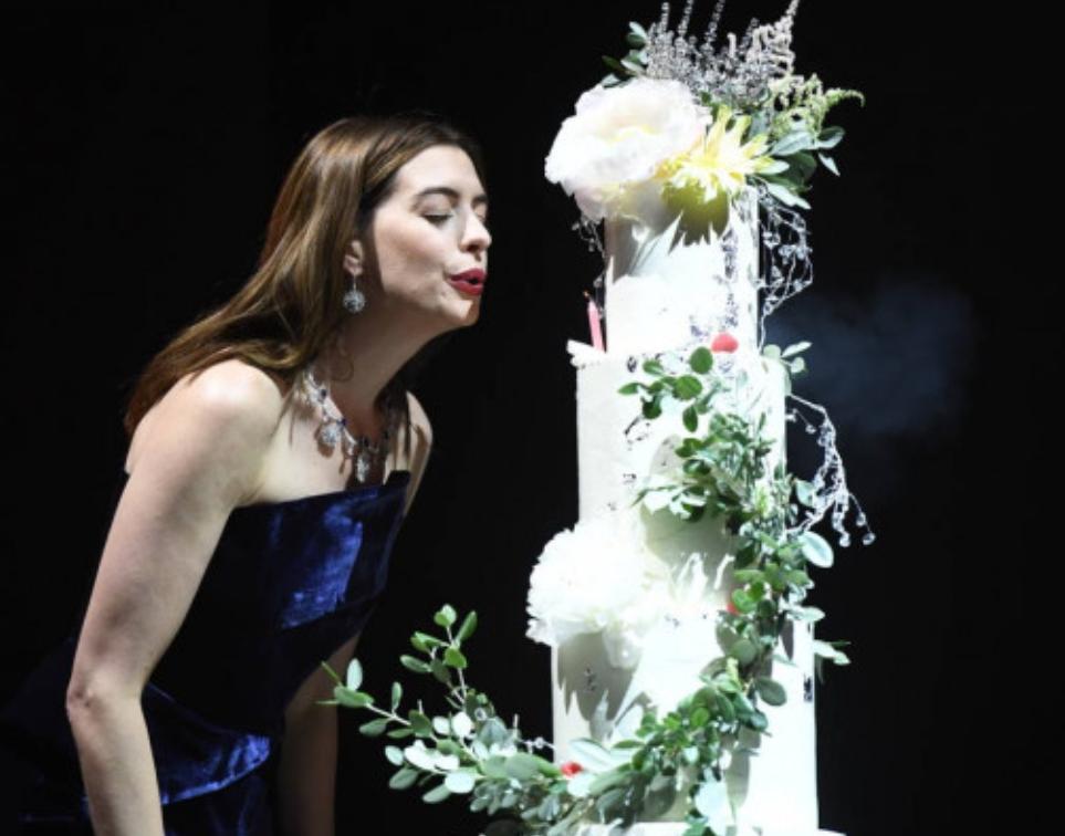 badpostanne's tweet photo. happy birthday to one of the most versatile actresses in the industry, anne hathaway! we love you so much ♡ https://t.co/OF7OqTg2yr