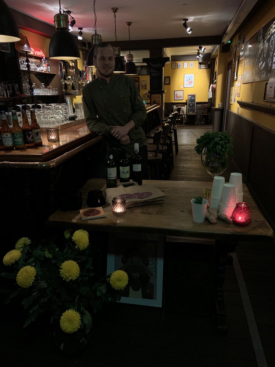 Chef Boris in Café Fokus in de Utrechtse Koekoeksstraat start vandaag met zijn Team De Koekoek’s Keuken waar je een Heerlijke Hollandse Hap kunt afhalen. Deze do. vrij. za. ondermeer Snert &amp; Hachee (ook in een ongelofelijk lekkere vega versie) ! WELKOM!