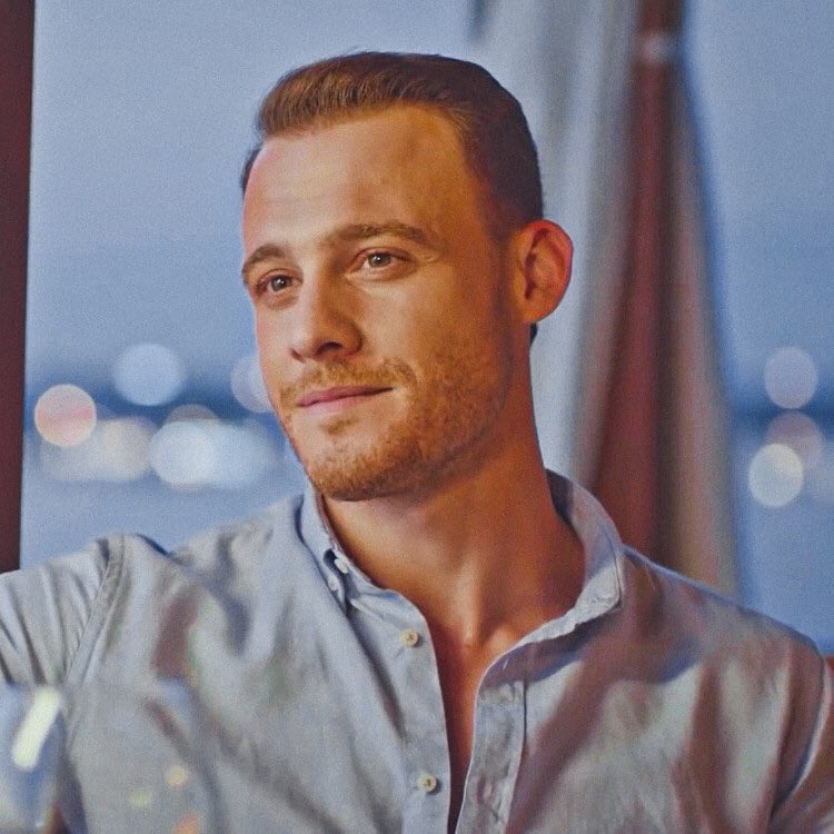 Eda & Serkan looking at each other              ~ a thread ~        #sençalkapımı •  #edser     #kerembürsin •  #handeerçel