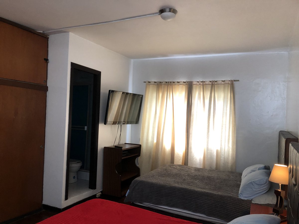 pink_hostel's tweet photo. Grupo de WhatsApp para hacer amigos. Agrégate y recibe toda la información de nuestro sitio. https://t.co/j3BGSrupv9 https://t.co/9qaWCUvGL4