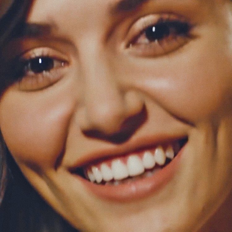 Eda & Serkan looking at each other              ~ a thread ~        #sençalkapımı •  #edser     #kerembürsin •  #handeerçel