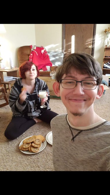 Chrismas date part 2! https://t.co/Y8kw5RwqTy