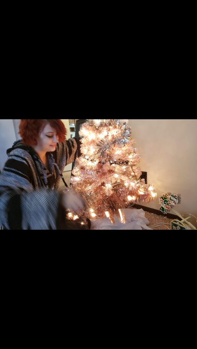 Chrismas date part 2! https://t.co/Y8kw5RwqTy